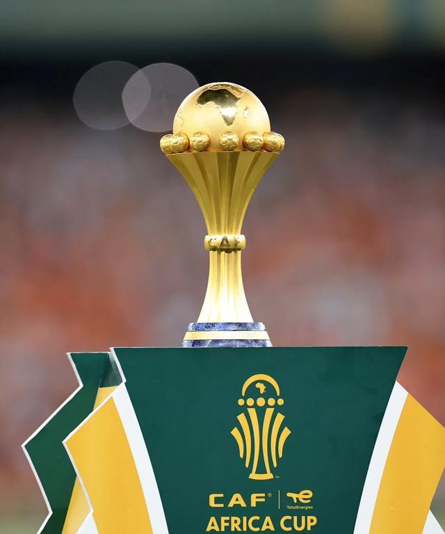 罗林斯24+7成雄鹿主攻手，个人连续三场得分20+（罗林斯24+7扛起雄鹿进攻大旗，已连续三战20+）