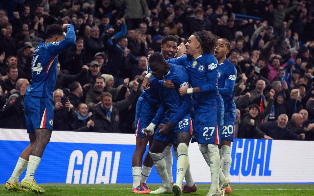 佩杜拉：帕拉迪诺渴望重返意甲，但佛罗伦萨并没有考虑他（佩杜拉：帕拉迪诺盼回归意甲，佛罗伦萨暂未将其列入考虑）