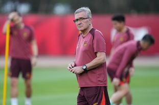 剑南春丨巴萨3-1逆转阿拉维斯，亚马尔传射，奥尔莫双响（剑南春丨巴萨3-1逆转阿拉维斯：亚马尔传射建功，奥尔莫梅开二度）