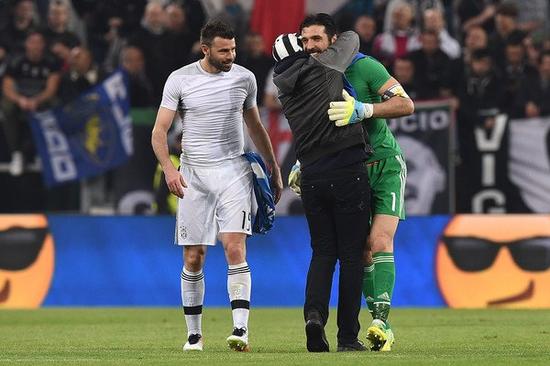 一周内两战同一对手！AC米兰先赢后输出局，防守进攻问题暴露！