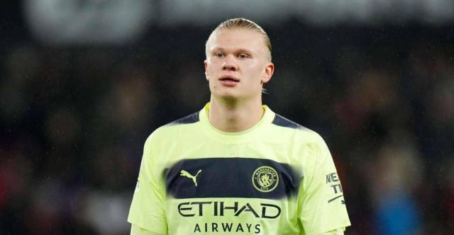 西甲半场：莫雷诺、科斯塔破门，比利亚雷亚尔1-1马略卡（西甲半场：莫雷诺、科斯塔先后破门，比利亚雷亚尔1-1暂平马略卡）