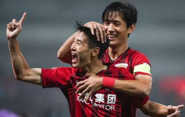 莫雷托：那不勒斯想在冬窗从罗马引进洛伦佐-佩莱格里尼（莫雷托：那不勒斯今冬欲从罗马签下洛伦佐·佩莱格里尼）